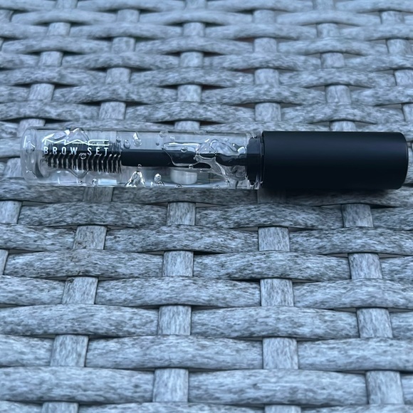 Brand New MAC Brow Set - Picture 1 of 2